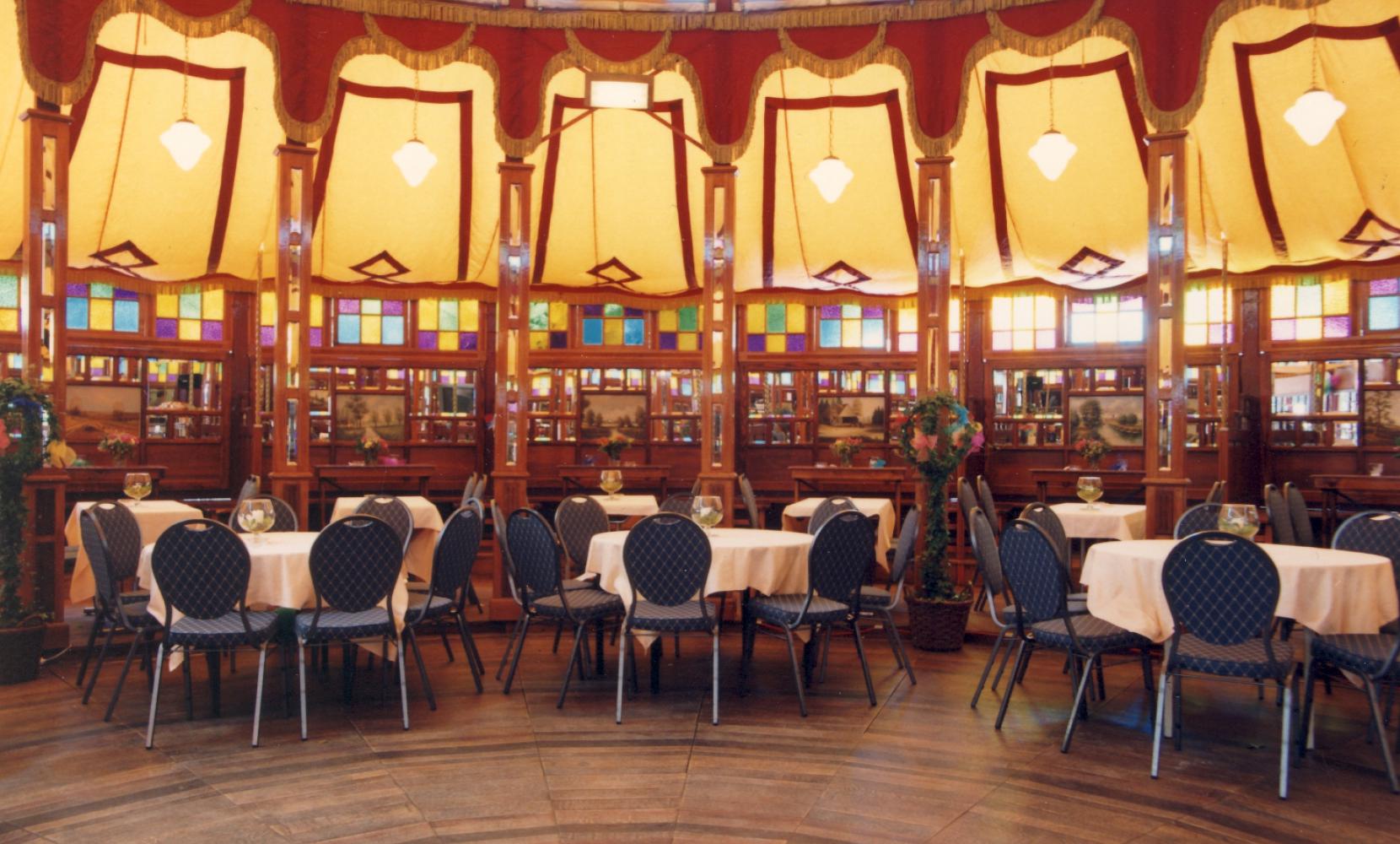 Het Spiegelpaleis - Salon de danse Cristal Palace - intérieur